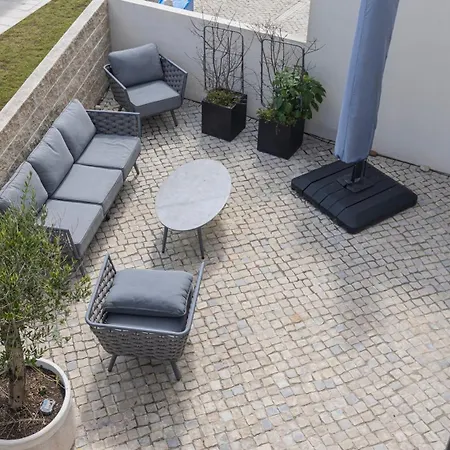 Outstanding With Private Pool By Lovelystay *